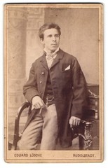 Photograph Eduard Lösche, Rudolstadt, Mauer-Str. 454, young man with a cig