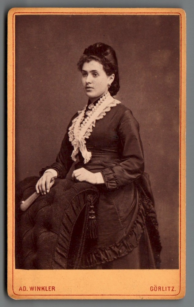 CDV photo young pretty lady dress lace Görlitz around 1880 Atelier Winkler c2171