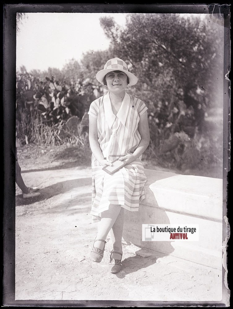 Woman Portrait, Old Photo Glass Plate, Black & White Negative, 9×12 Cm