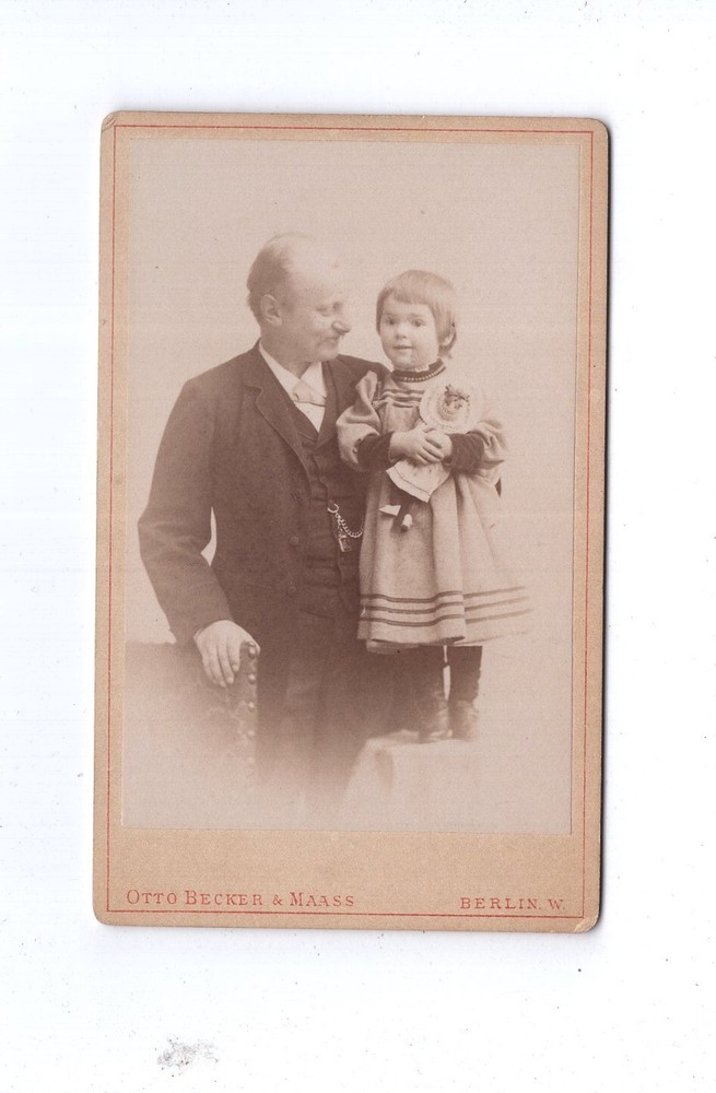 CDV photo fine gentleman with little girl + doll-Berlin 1893