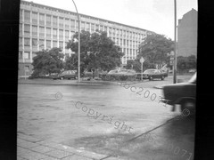 Photo ca13x18cm GDR East Berlin Parking Embassy USA CD Cars 1970s #0_29