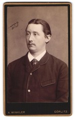 Photograph Adolph Winkler, Görlitz, Jacobstrasse 31, portrait of bourgeois gentleman