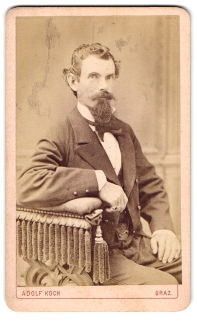 Photography Adolf Koch, Graz, Mariahilferstr. 13, middle-class gentleman with full