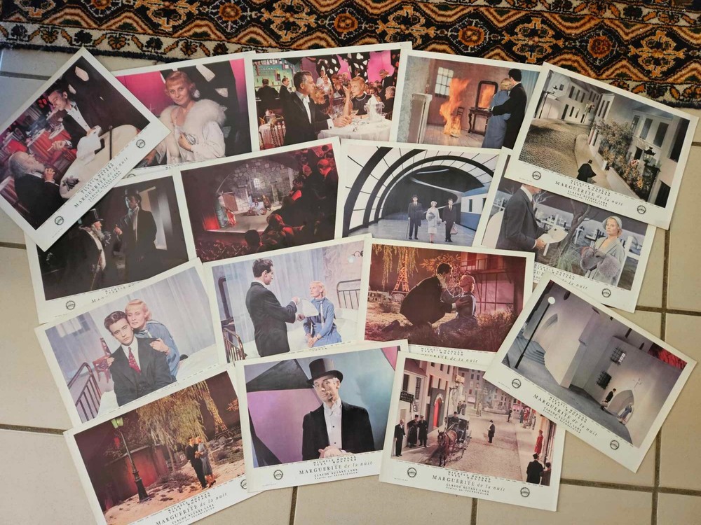 MORGAN MONTAND Rare 16 Photographs Use 30×22 Marguerite De La Nuit