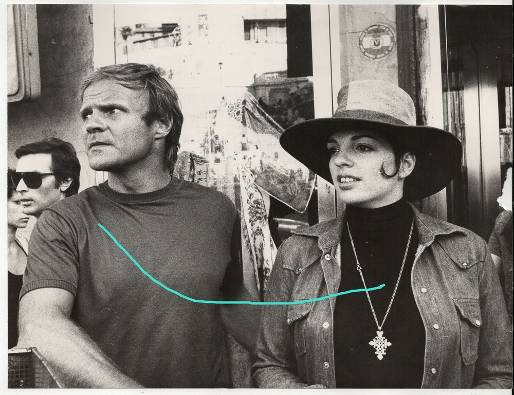 27x20cm Vintage Archive Photo 1973 Liza Minelli + Dison Lovel in Rome photo B