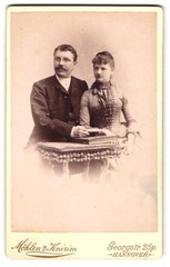 Photograph Möhler & Knirim, Hanover, Georgstr. 25p, pretty couple in familiar