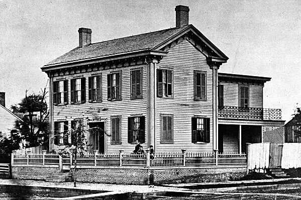 New Photo: President Abraham Lincoln’s Home in Springfield, Illinois – 6 Sizes!