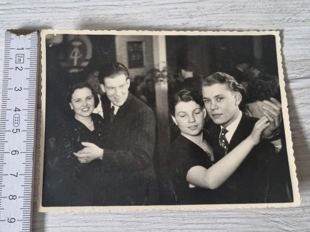 Original photo pretty women, flag GDR, Probstzella 1954 (2)