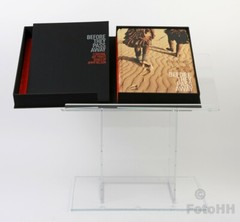 » BEFORE THEY PASS AWAY » COLLECTOR’S EDITION XXL JIMMY NELSON + 3 SIGNED PRINTS