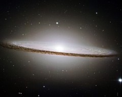 New NASA Photo: Sombrero Galaxy observed by Hubble Space Telescope – 6 Sizes!