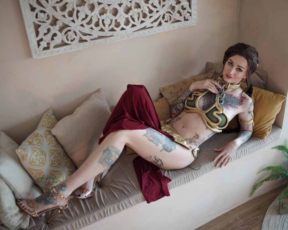 Avrora 8×10 Photo Print Sexy Tattoo Model Slave Leia Cosplay Pornstar Onlyfans