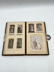 * ANTIQUE PHOTO ALBUM VICTORIAN PHOTOGRAPH ANTIQUE GOLD CUT 80 PHOTOS