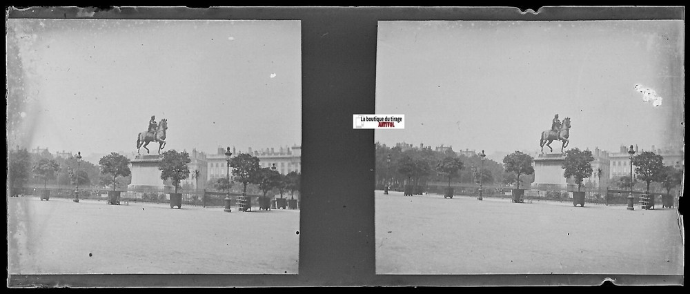 Lyon, Bellecour, Glass Photo Stereo Plate, Black & White Negative 4.5×10.7 cm