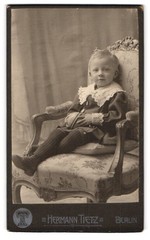 Photography Hermann Tietz, Berlin-SW, Leipziger-Str., portrait of little boy in