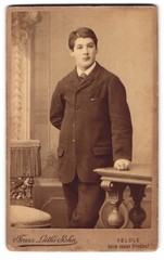 Photograph Franz Lüthi son, Feldle/St. Gallen, portrait young man in fashion disc