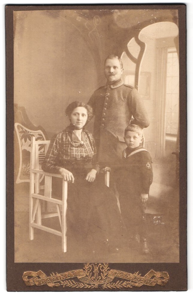 Photography Cabinet Portrait, Portrait Elegantly Dressed Family with Small Bl