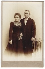 Photography Karl Wahl, Berlin, Gross-Görschenstr. 1, attractive pair posing ve