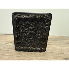 Antique Civil War Ambrotype Young Woman Portrait Ornate Union Case