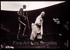Fred Glasier Photo, «Clown, Skeleton, Sparks Circus», 1923