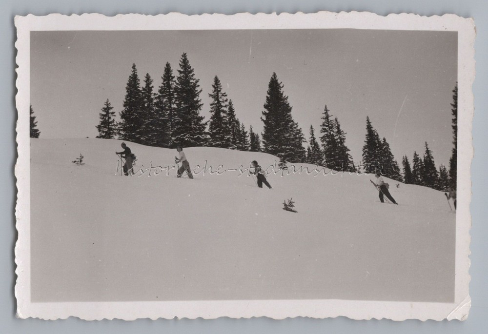 Ski Touring Ski Leisure – Old Photo