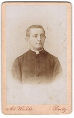 Photograph Ad. Winkler, Görlitz, portrait of young man in fashionable clothes with
