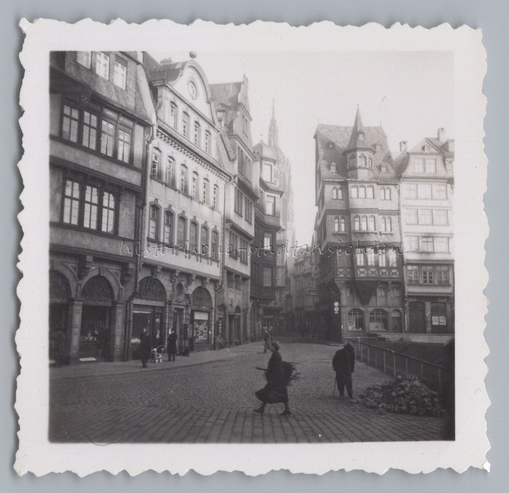 Frankfurt am Main – Romans before destruction – old photo 1940s