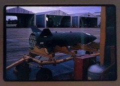 VIETNAM 1970/71 UBON Thailand 35MM SLIDE USAF MISSILES Being LOADED F-4 PHANTOM
