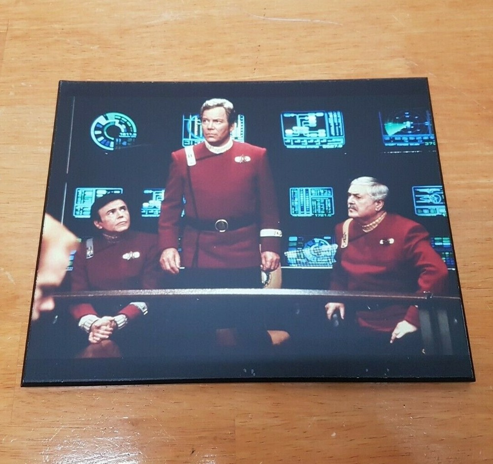 Plak-It Star Trek Original Movie Captain Kirk Bridge 9.5 Inch x 7.5 Inch Print