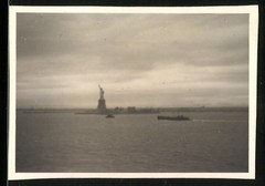 5 Photographs View of New York, Morning Fog Shrouded the City, Freedom