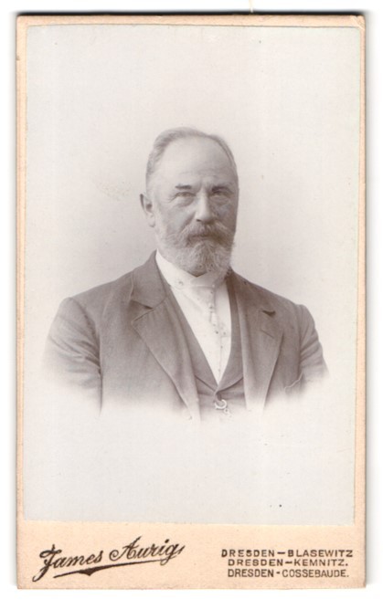 Photograph James Aurig, Dresden, Hainstrasse 14, elderly commoner with together