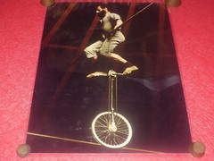 [CIRCUS] LARGE VINTAGE PHOTO / ACROBAT Ca 1980 40 X 30 Cm Colors