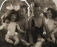 28×21 cm old barite photo boys + girls with their dolls
