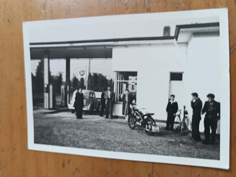 Photo BP Gas Station Solle Snakes / Snakes Car Motorcycle Advertising FA
