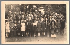 Photo postcard girl class Gerswida school 1948 class photo Essen Rüttensche (b2018)