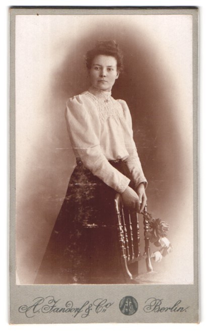 Photograph A. Jandorf & Co., Berlin-N, Brunnen-Strasse 1921, portrait bourgeois
