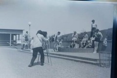 Great old negative – photographer photographs bathers – 1920s-30s?