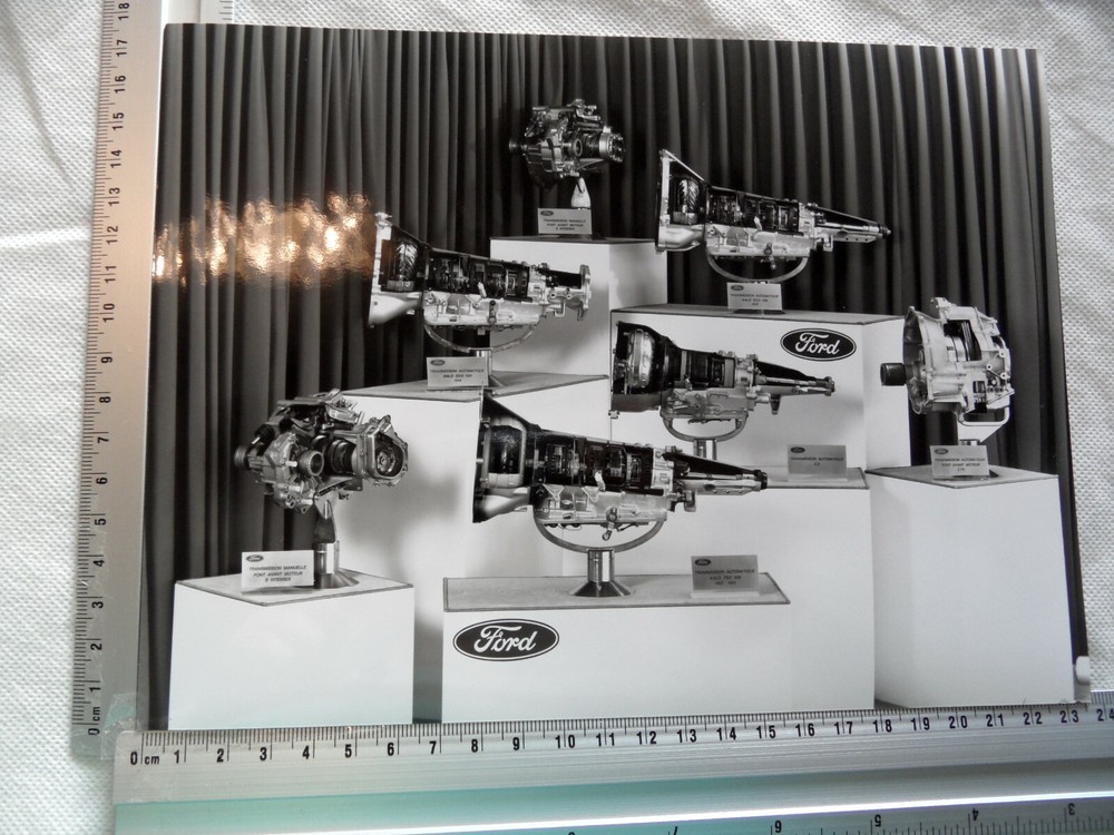 Photography Photograph Ford Automotive Composants Automobiles 09/88 SR620