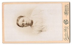 Photograph Gustav Stutz, Hamburg, Steinstr. 61, Photographer’s Monogram and An