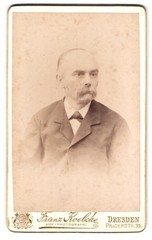 Photograph Franz Koebcke, Dresden, Pragerstrasse 39, portrait of older gentleman in A