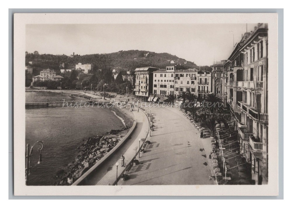 Rapallo / Italy 1939 – Passeggiata a mare – Vintage Photo 1930s