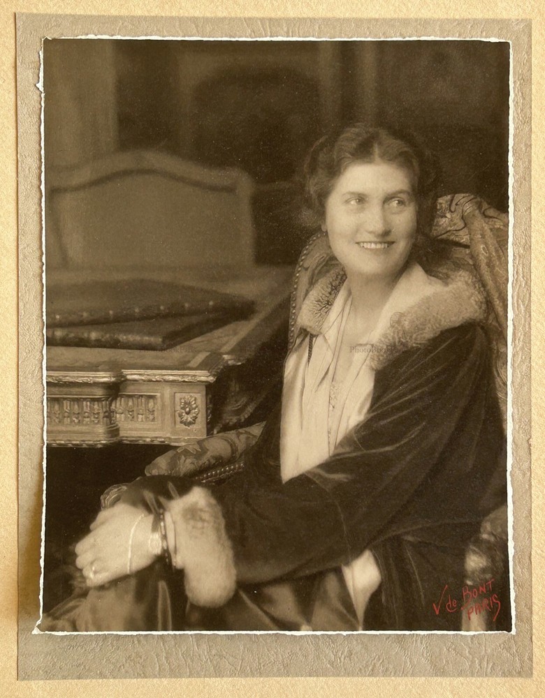 Portait D’A Female Photograph Victor De Bont Paris Vintage Analog c1925
