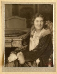Portait D’A Female Photograph Victor De Bont Paris Vintage Analog c1925