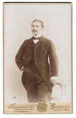 Photograph Samson & Co., Bremen, Domshof 26-28, portrait fashionably dressed He