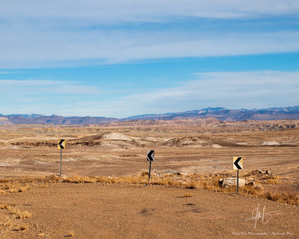 Green River Utah Western USA Backcountry Road 16×20 Archival Pigment Photo Print