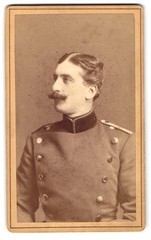 Photograph Gustav Schultze, Naumburg, Lindenstrasse 4, portrait of an officer