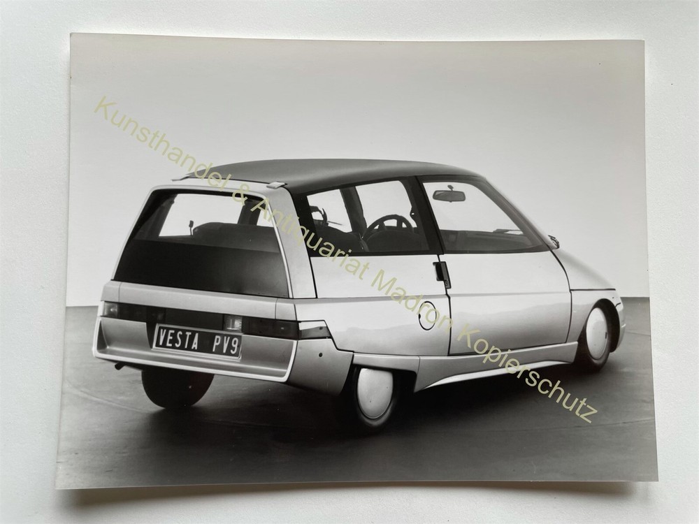 orig. Large press photo sales photo car Renault Vesta PV9 21.5×16.5cm