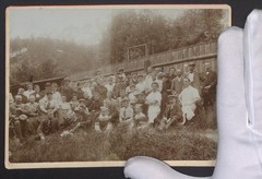 2 photographs Oybin, spa guests in front of the air bath of the sanatorium, 1907