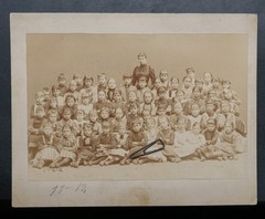 Photo CDV KAB Vienna kindergarten school class teacher model dress girl picture old