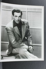 Young Caesar Romero – 8×10″ Photo Print-Vintage L1171C