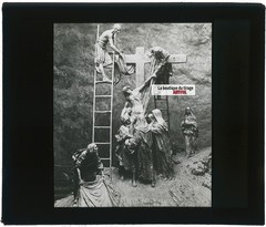 La Descent Of La Cross, Photo Antique Plate Glass, Black & White, 3 5/16×3 7/8in